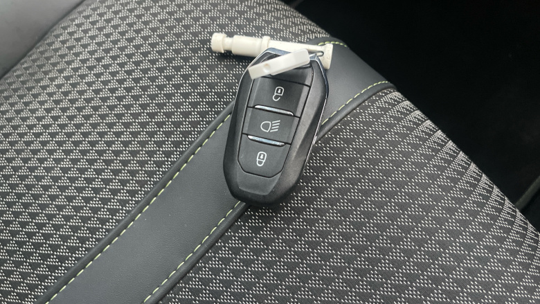 Peugeot 208 1.2 PureTech 100 GT 5dr Petrol Hatchback